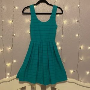Adorable B Darlin teal mini dress! 👗 size 3/4